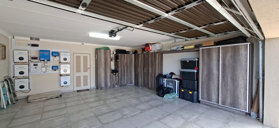  Bedroom Property for Sale in Dana Bay Western Cape